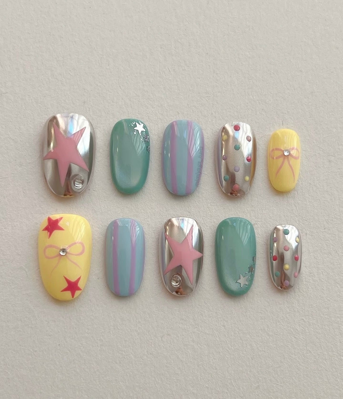 Press-On Nails   WA:+8618695835600