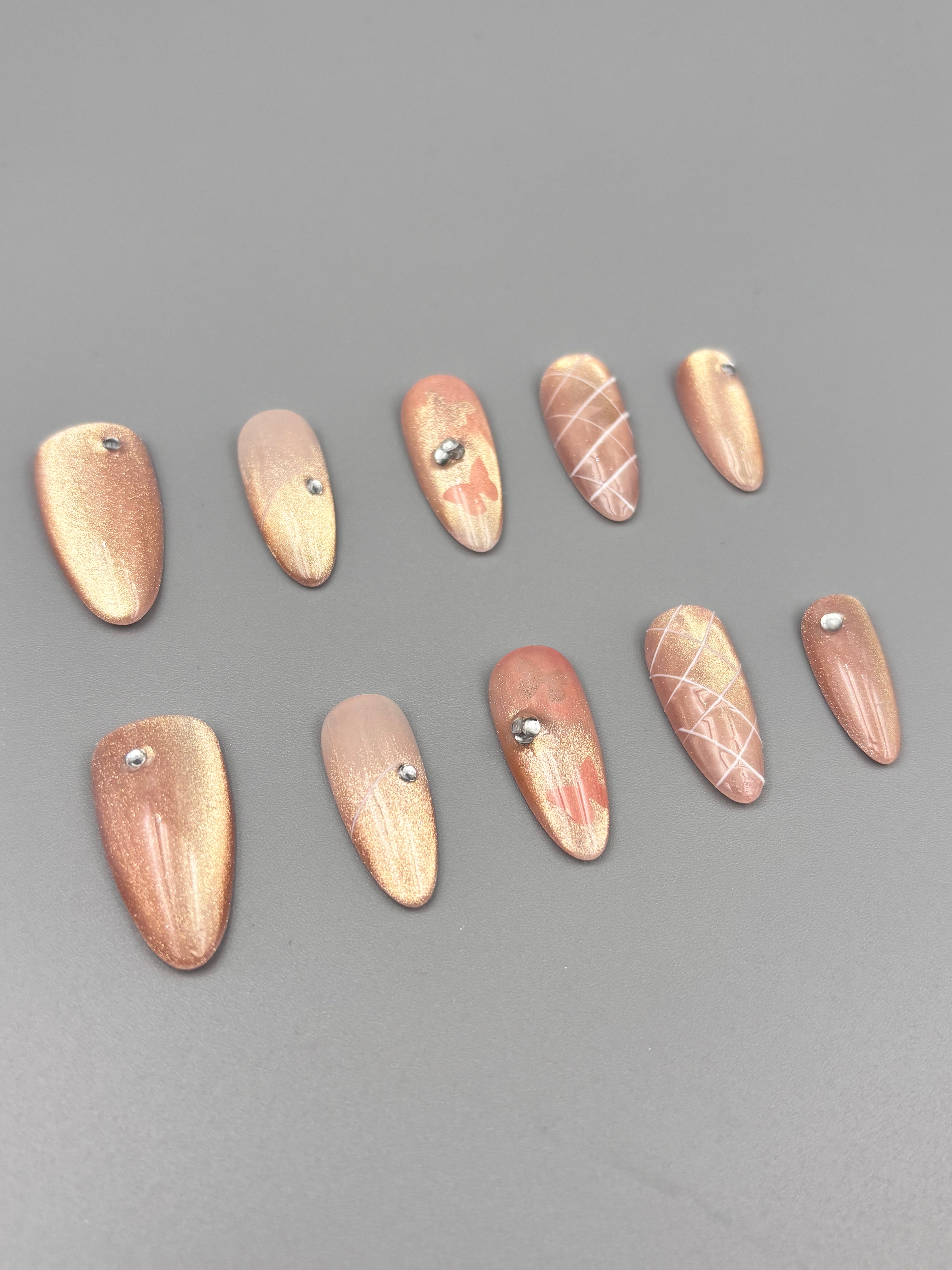 Press-On Nails   WA:+8618695835600