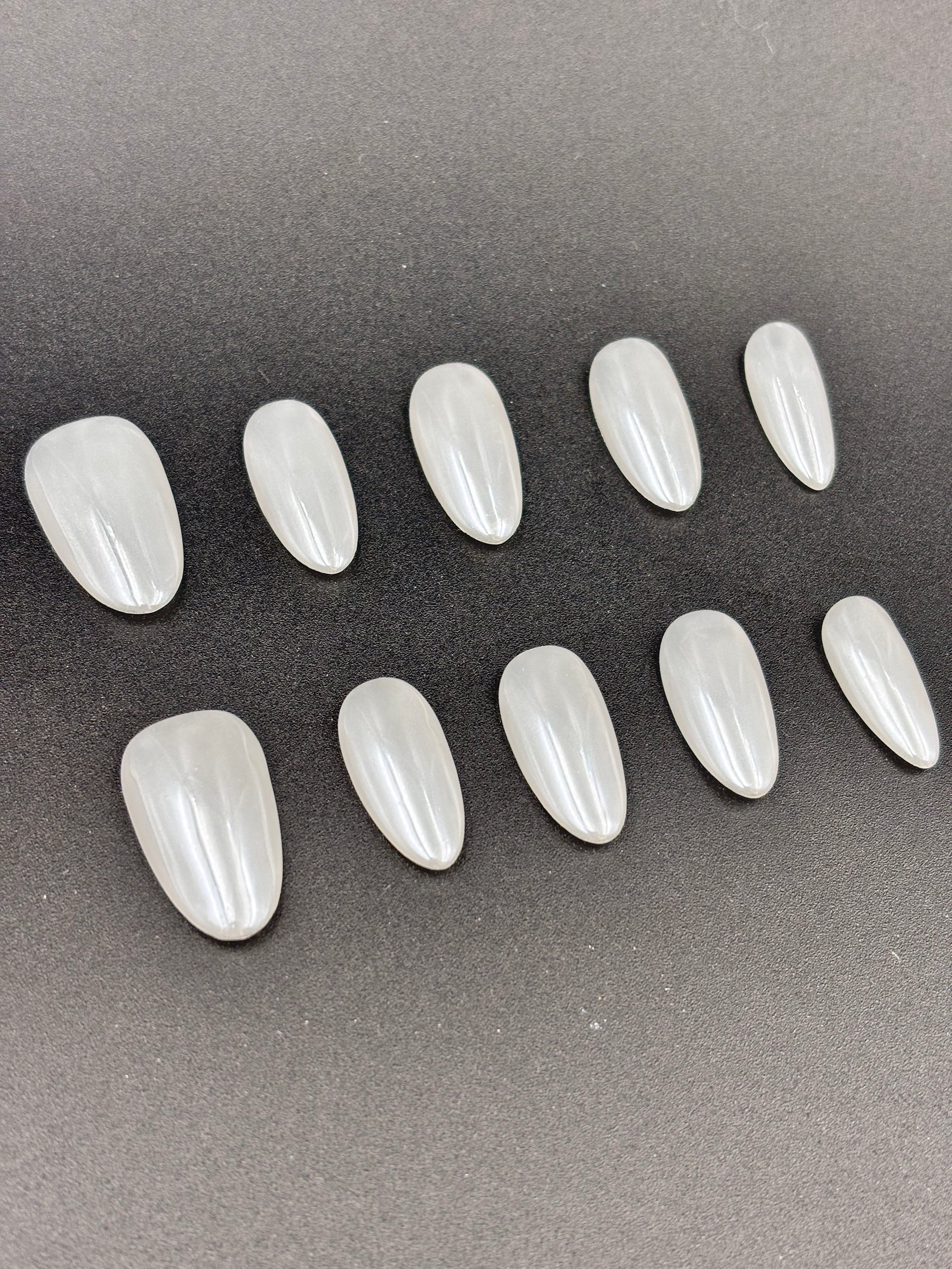 Press-On Nails   WA:+8618695835600