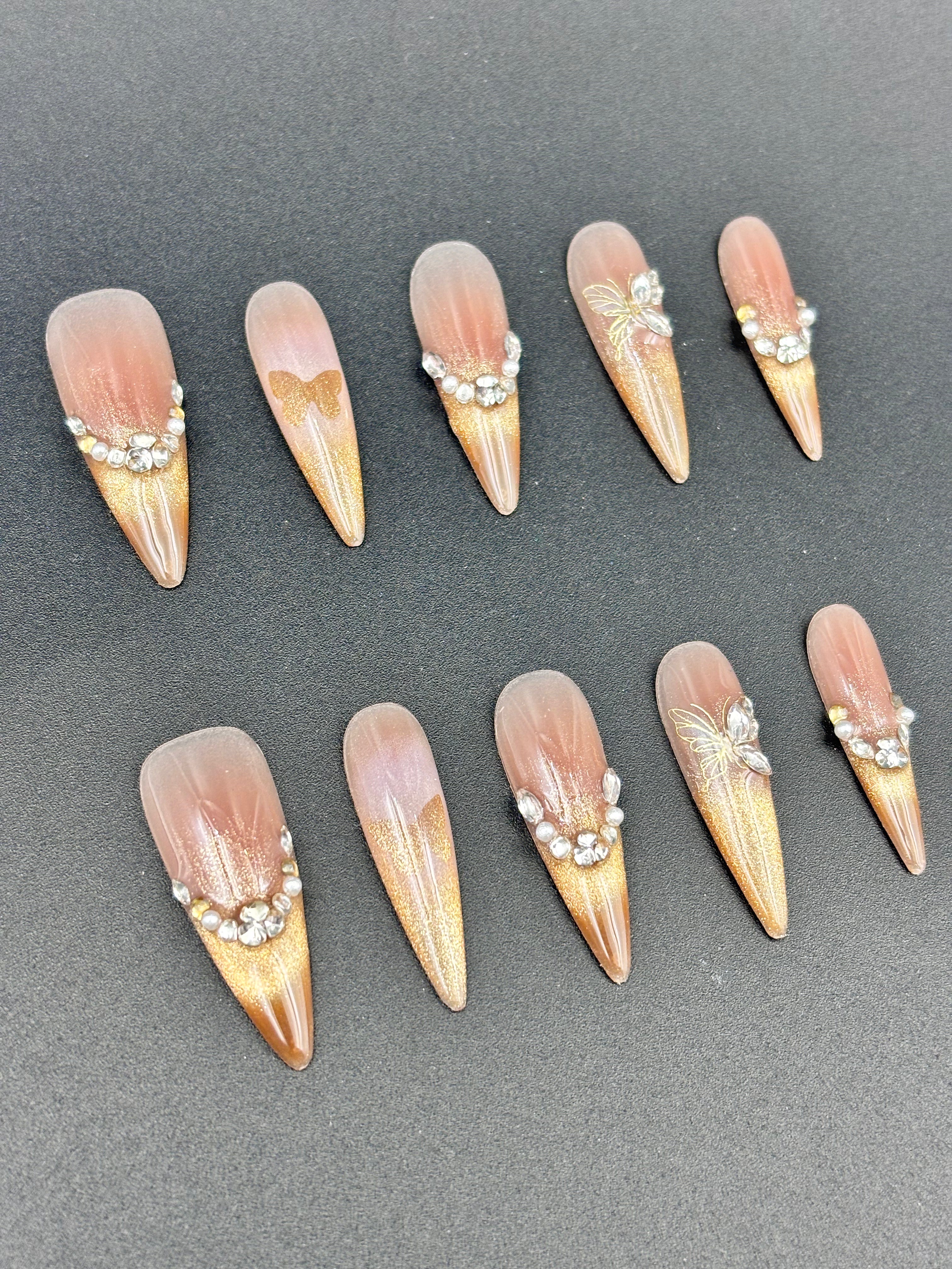 Press-On Nails   WA:+8618695835600